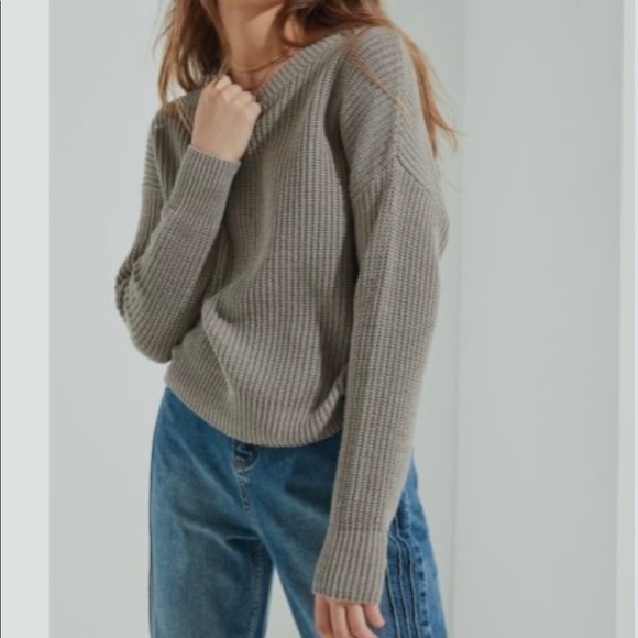 Urban Outfitters Tops - Comfy urban outfitters sweater!
